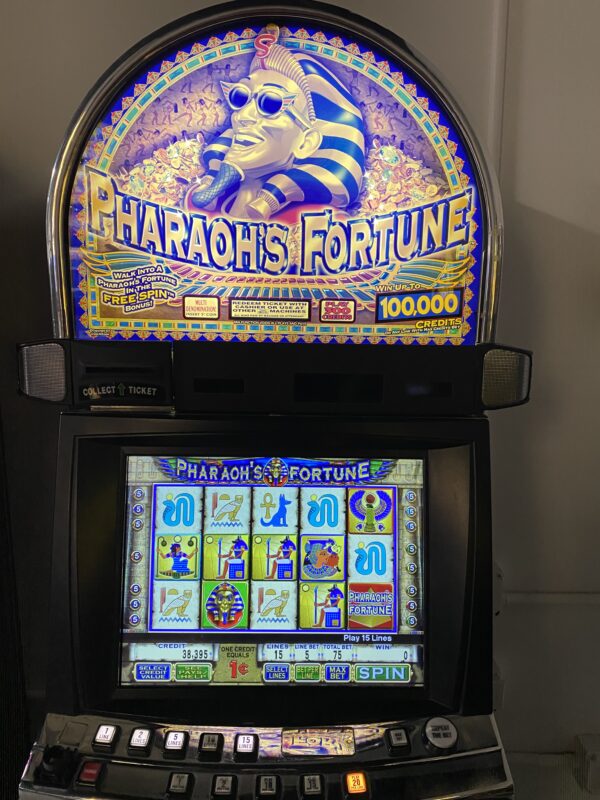 Pharaoh's fortune slot machine.